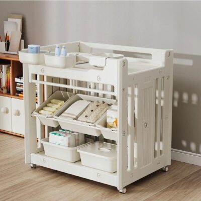 Bàn thay bỉm cho trẻ Rubbermaid